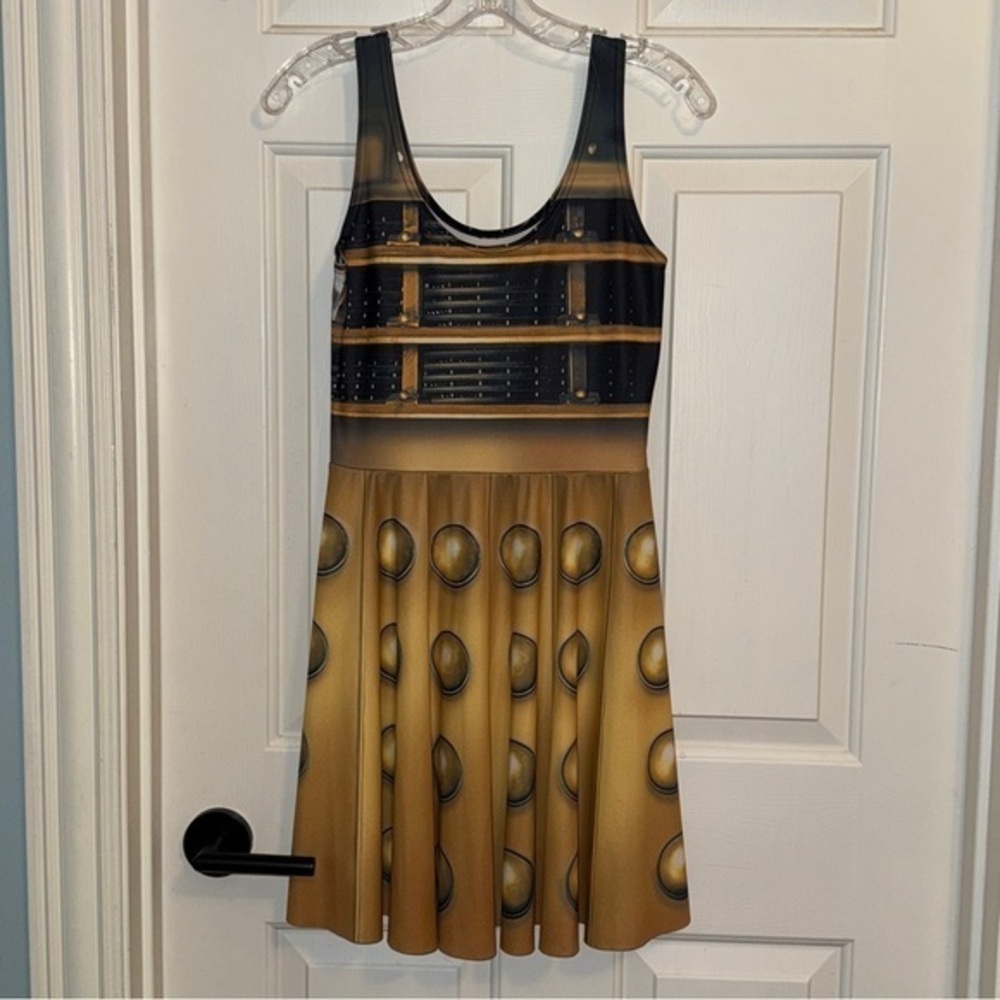 Blackmilk Dalek Doctor Who Scoop Skater M